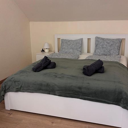 Bed and Breakfast Airportmax Panzio Вечийш Екстер'єр фото