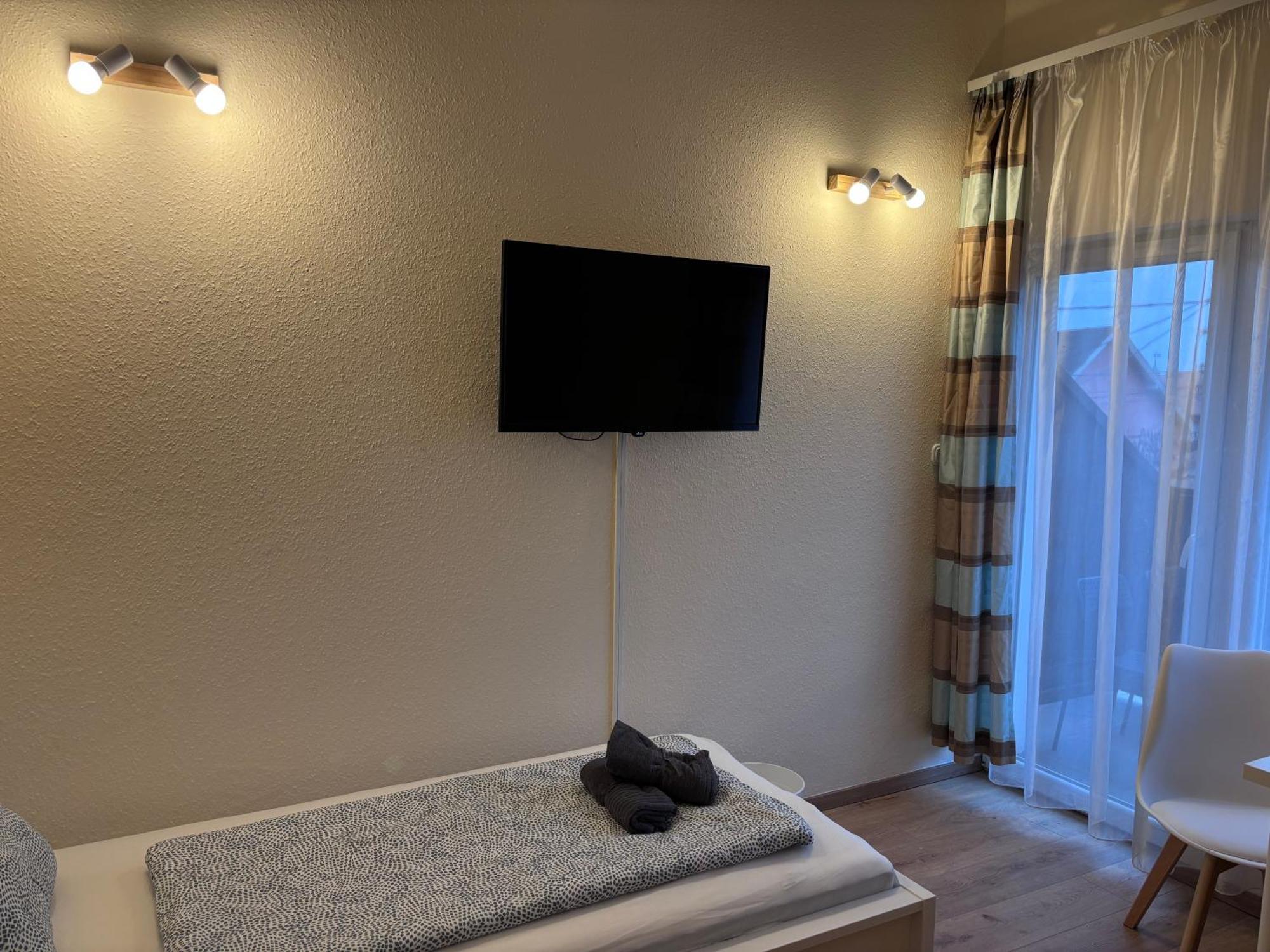 Bed and Breakfast Airportmax Panzio Вечийш Екстер'єр фото