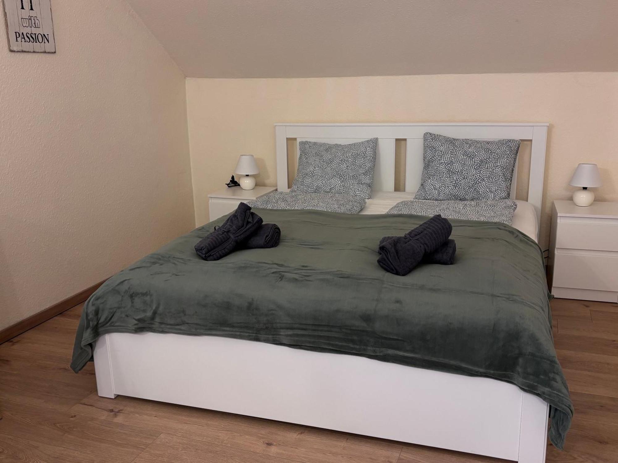 Bed and Breakfast Airportmax Panzio Вечийш Екстер'єр фото