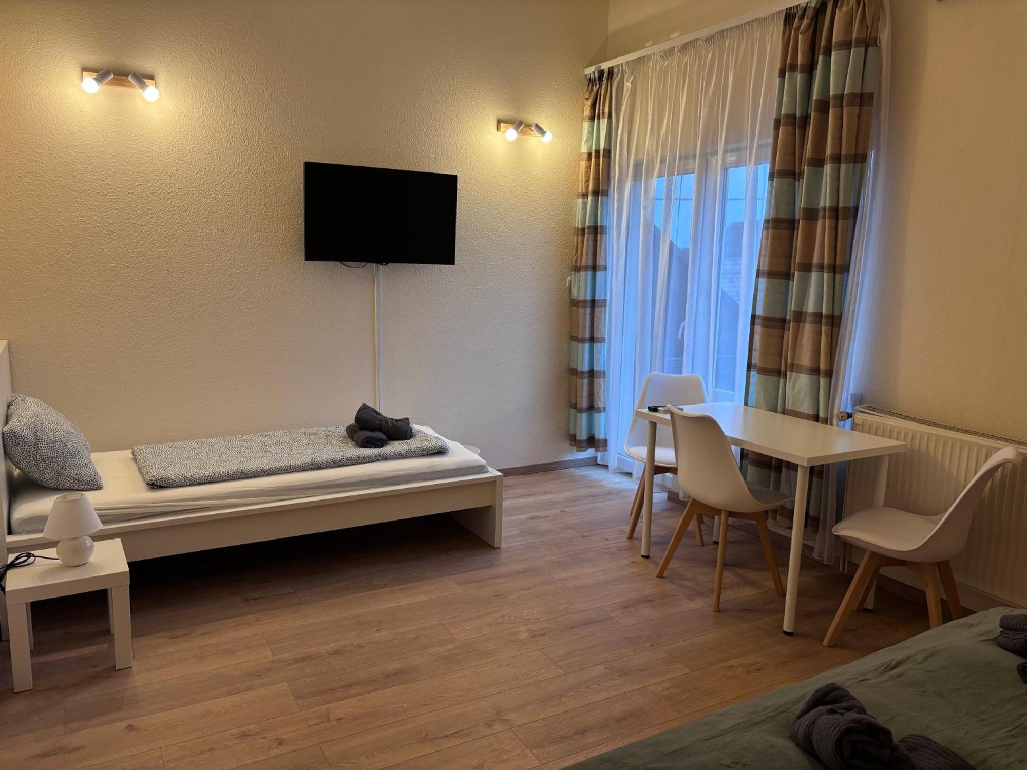 Bed and Breakfast Airportmax Panzio Вечийш Екстер'єр фото