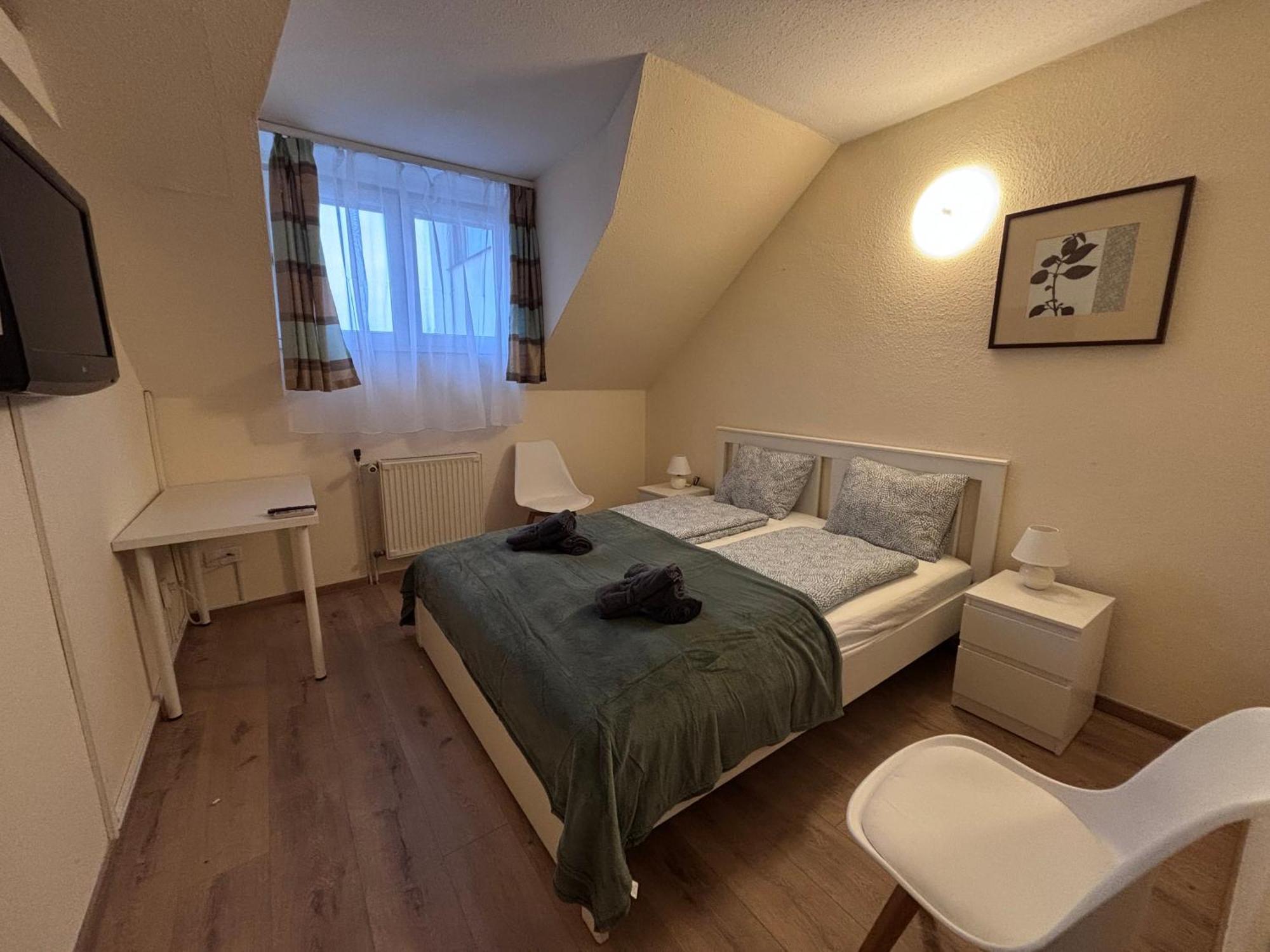 Bed and Breakfast Airportmax Panzio Вечийш Екстер'єр фото