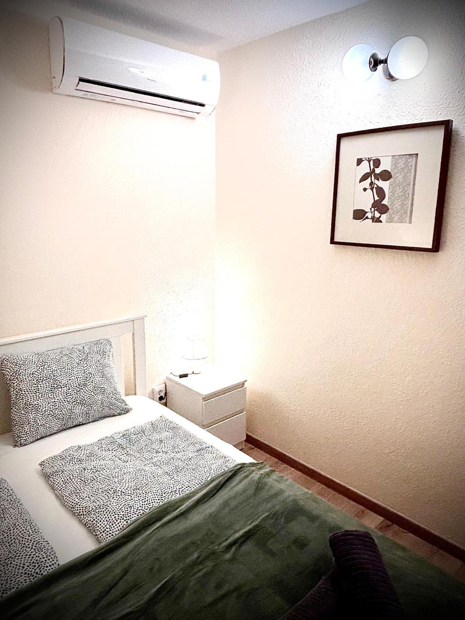 Bed and Breakfast Airportmax Panzio Вечийш Екстер'єр фото