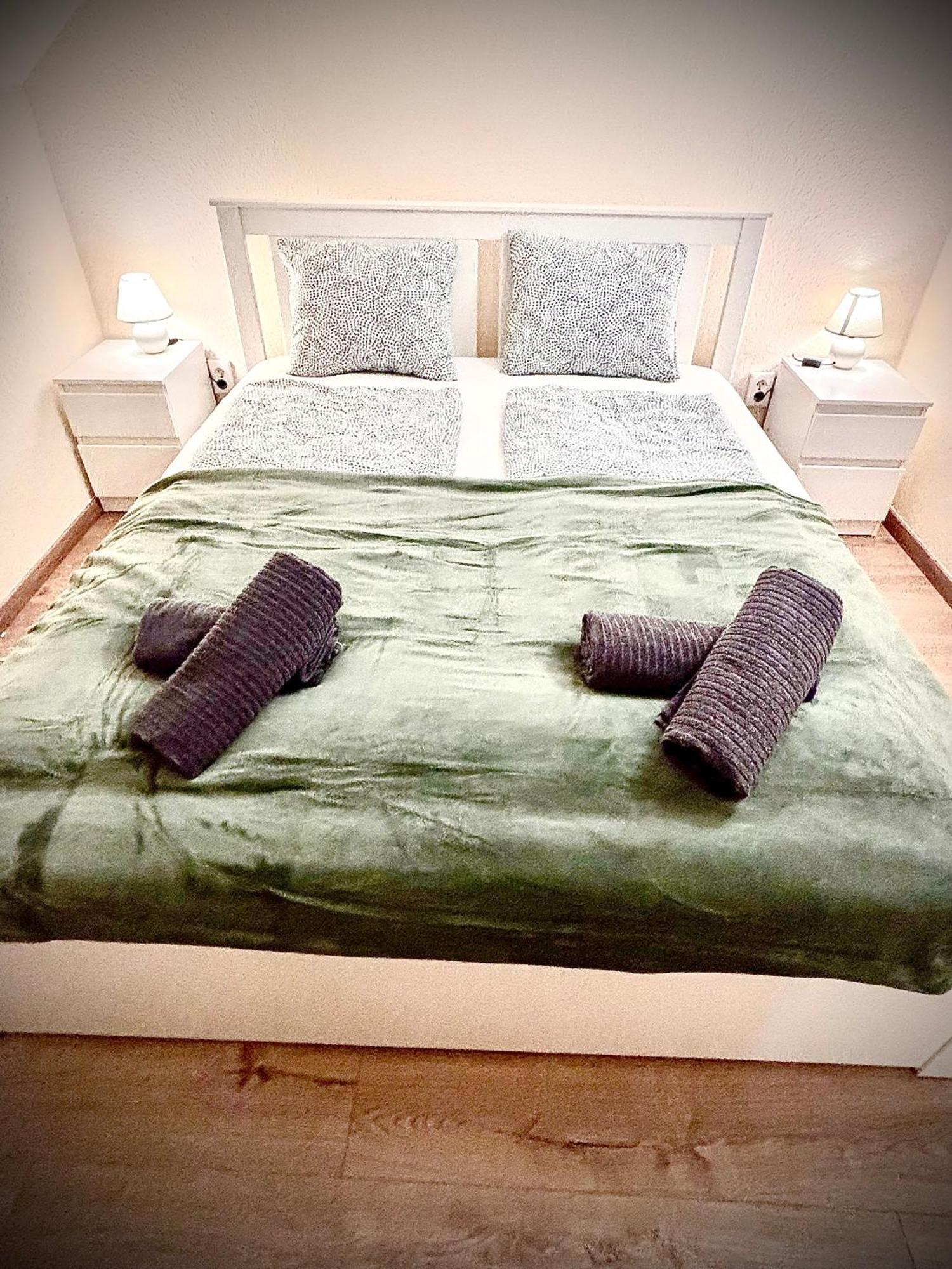 Bed and Breakfast Airportmax Panzio Вечийш Екстер'єр фото